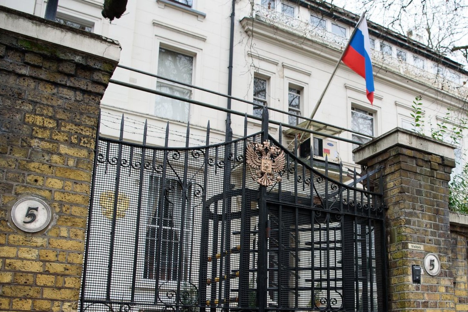 Daughter of poisoned spy declines help from Russian embassy 